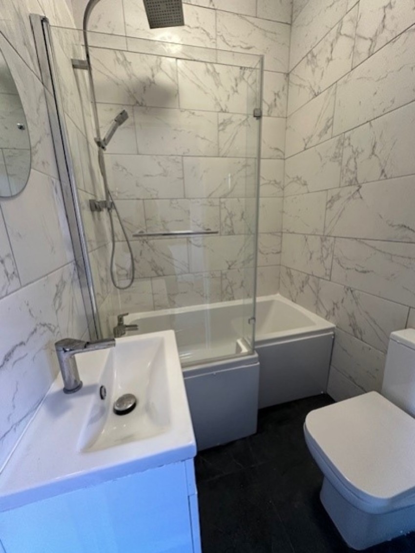 Images for 2 Cliff Grove, Heaton Moor, Stockport, SK4 4HR